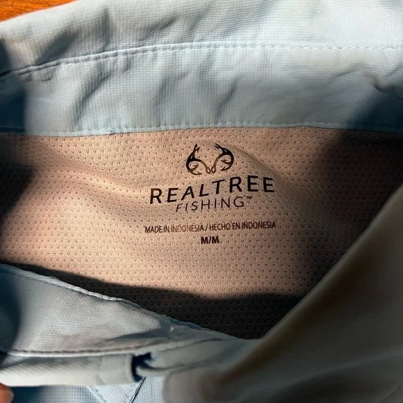 Realtree Fishing Shirt - Light Weight - Light Stain On Front - Blue - Size Med - Picture 3 of 5